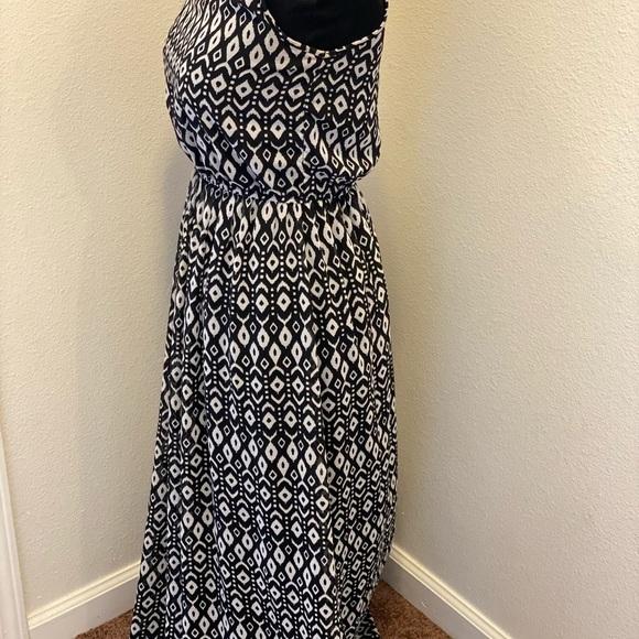 SPEED CONTROL MAXI DRESS SLEEVELESS CHIFFON - Picture 3 of 5